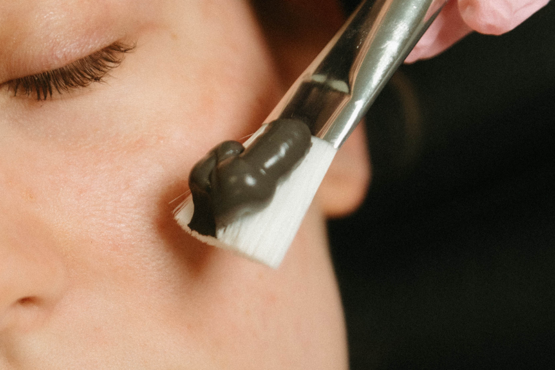 How to Treat Skin Affected by Hormonal Changes: No Medication chemical peels that help with nonmedical option for getting rid of acne